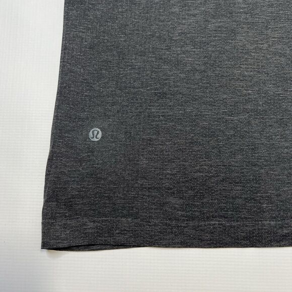 Lululemon Shirt Mens 2XL Metal Vent Performance Mesh Dot Gray Movement Medicine - Picture 9 of 10